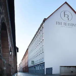 Five Reasons & Auberge de jeunesse